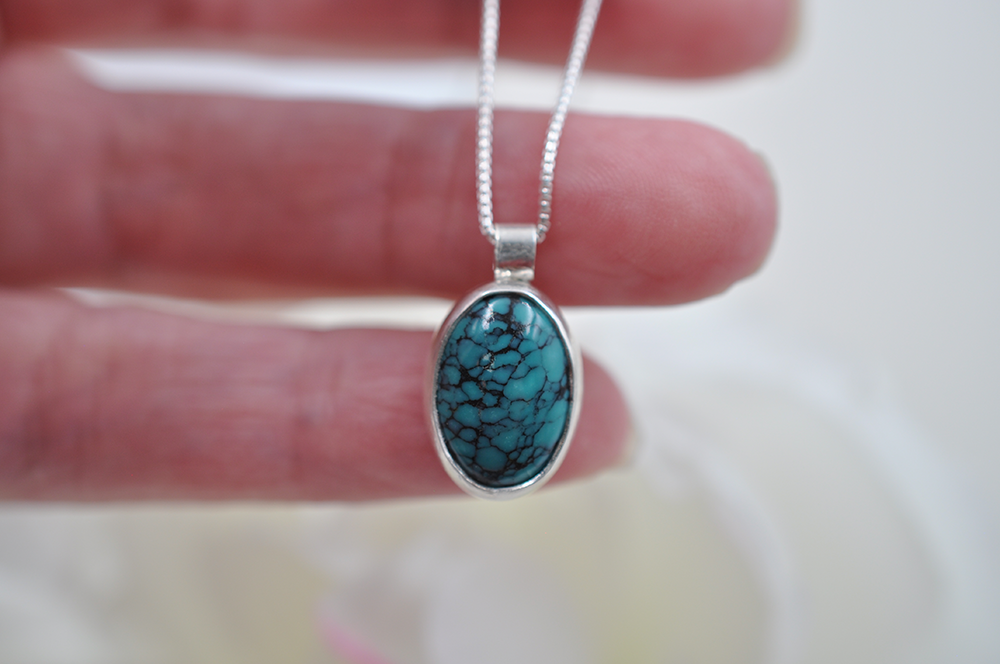 Small Vertical Oval Hubei Turquoise Sterling Silver Necklace
