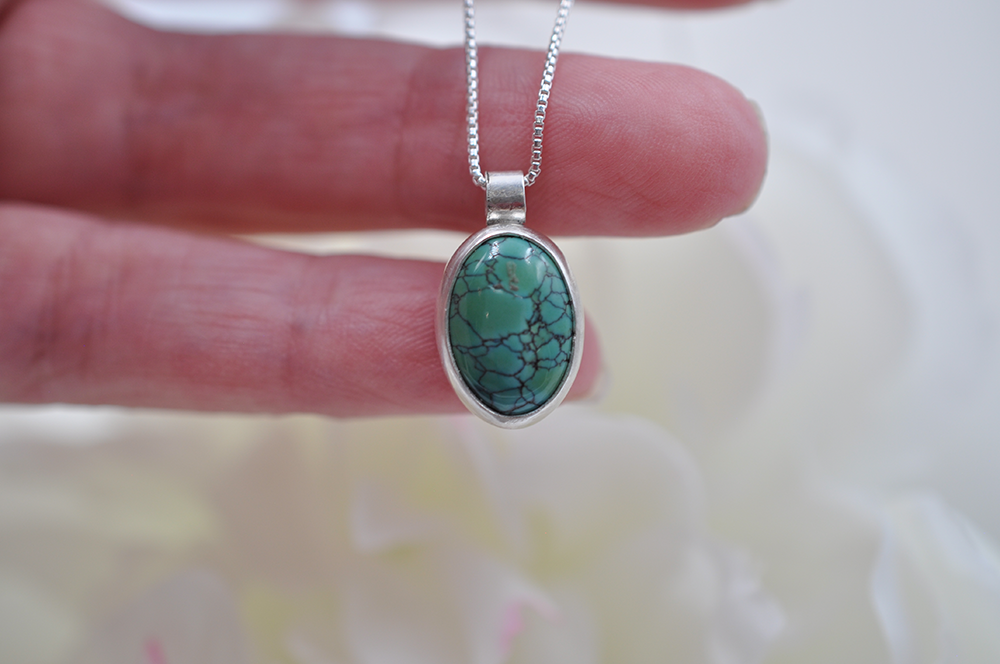 Small Vertical Oval Hubei Turquoise Sterling Silver Necklace