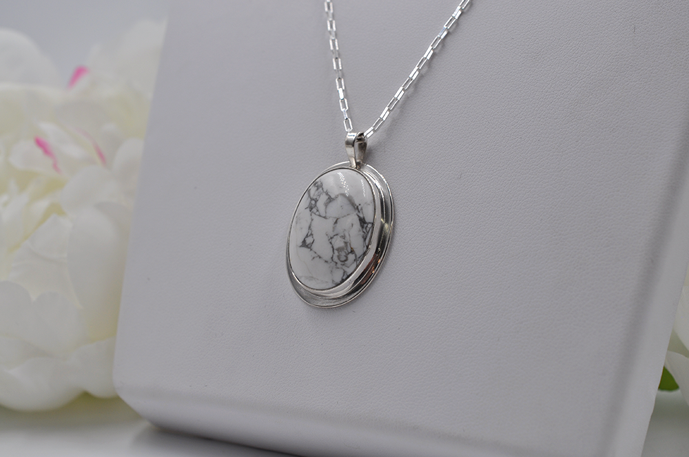 Oval Howlite and Sterling Silver Necklace