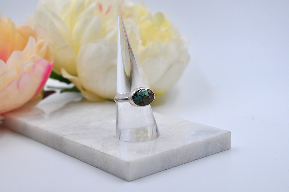 Hubei Turquoise and Sterling Silver Horizontal Oval Ring • US Size 7