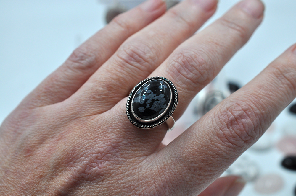 WEDNESDAY NIGHTS: Beginning Class: Stone Ring & Silver Earrings • May 28th -  June 18th