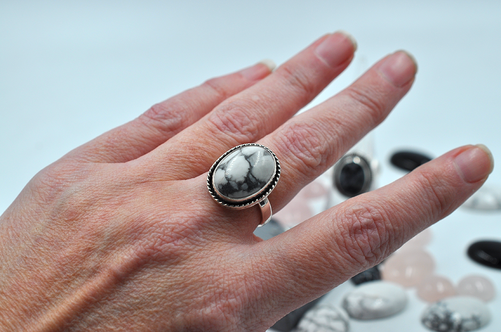 WEDNESDAY NIGHTS: Beginning Class: Stone Ring & Silver Earrings • May 28th -  June 18th