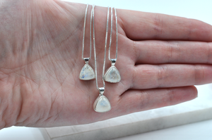 Rainbow Moonstone Joia Necklace in Sterling Silver