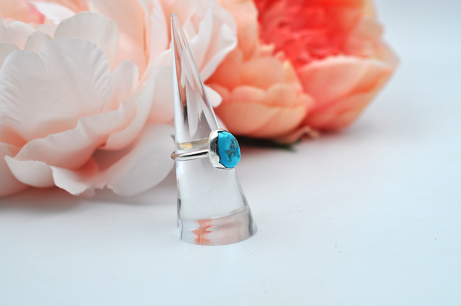Simple Light Blue Kingman Turquoise Ring in Sterling Silver • US Size 6.5