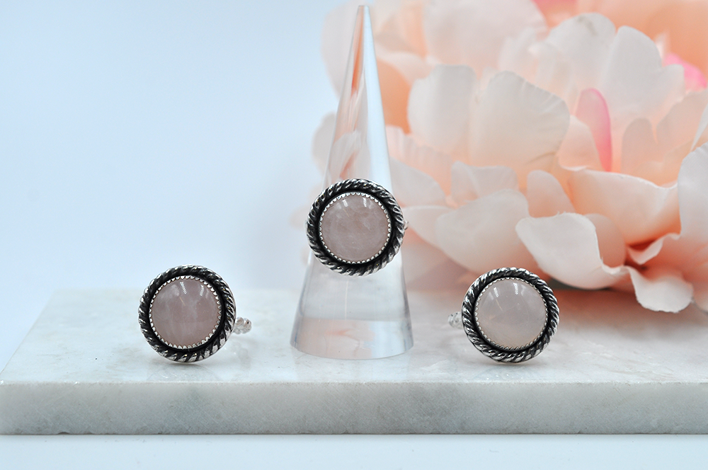 Round Rose Quartz and Sterling Silver Antiqued Ring • US Size 7.5, US Size 8