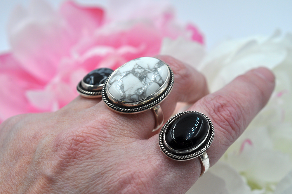 WEDNESDAY NIGHTS: Beginning Class: Stone Ring & Silver Earrings • May 28th -  June 18th